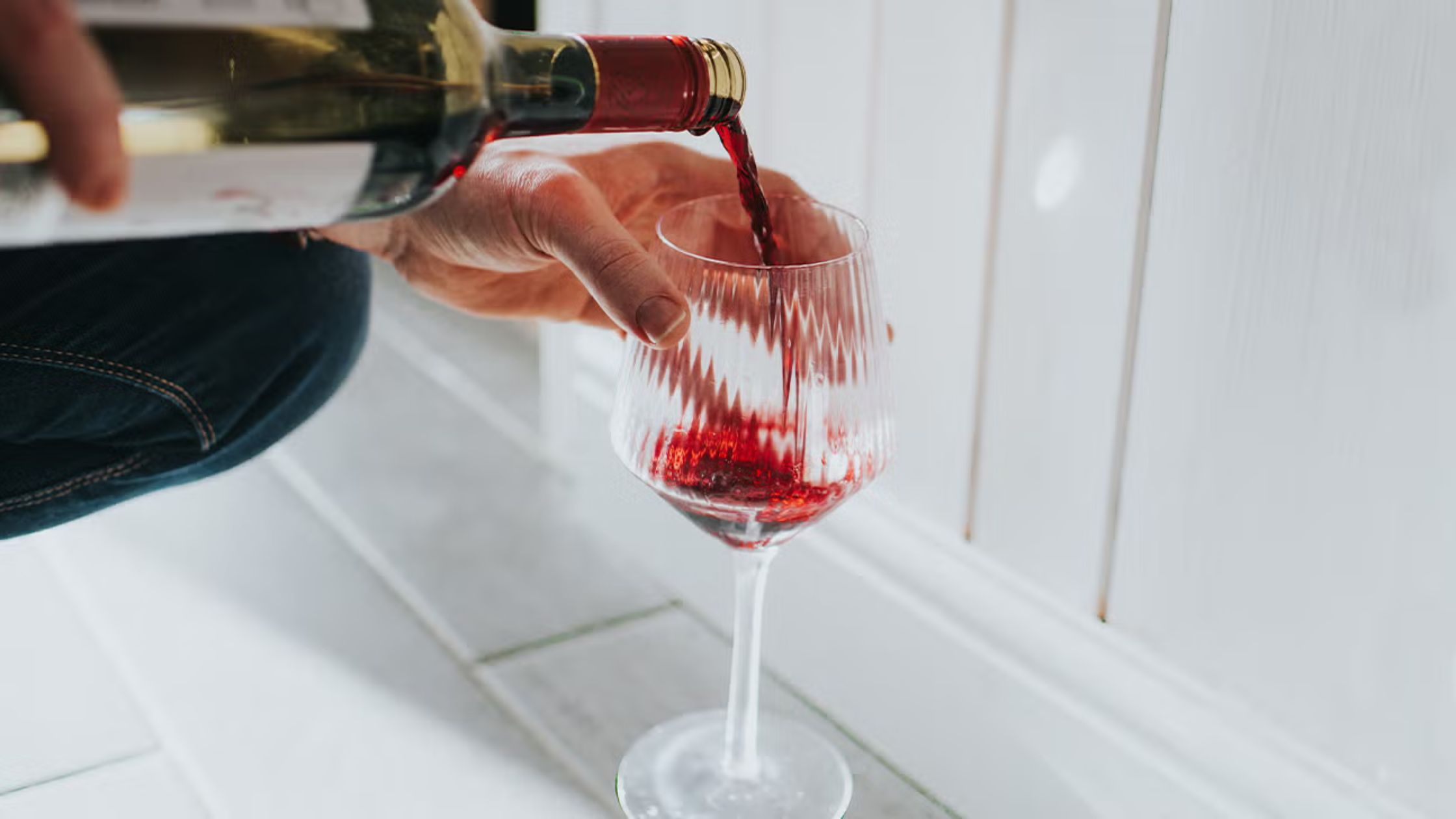 How to Drink Red Wine Like You Know What You’re Doing